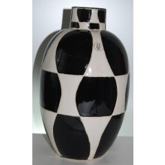 Ternet vase